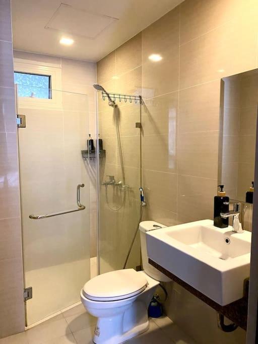Layover Staycation Walking Distance To Naia T3 Apartment Manila