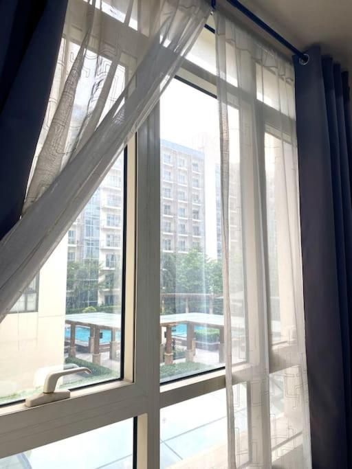 Layover Staycation Walking Distance To Naia T3 * Manila