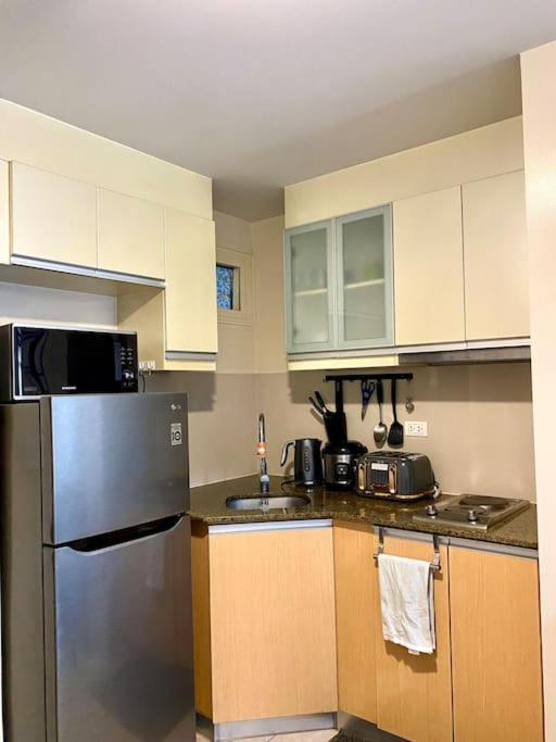 Layover Staycation Walking Distance To Naia T3 Manila