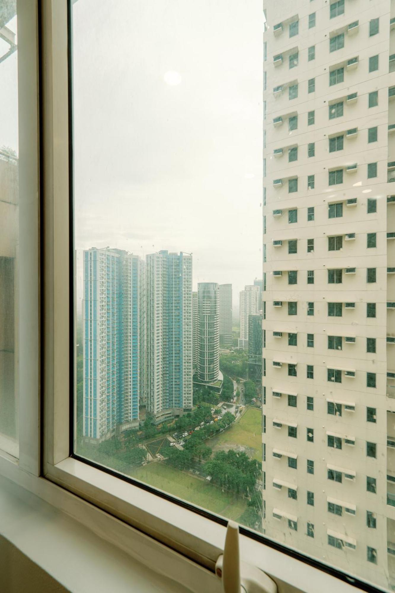 Apartamento Cozy And Spacious At Soma Bgc Near Sm Aura And Bonifacio High Street Manila