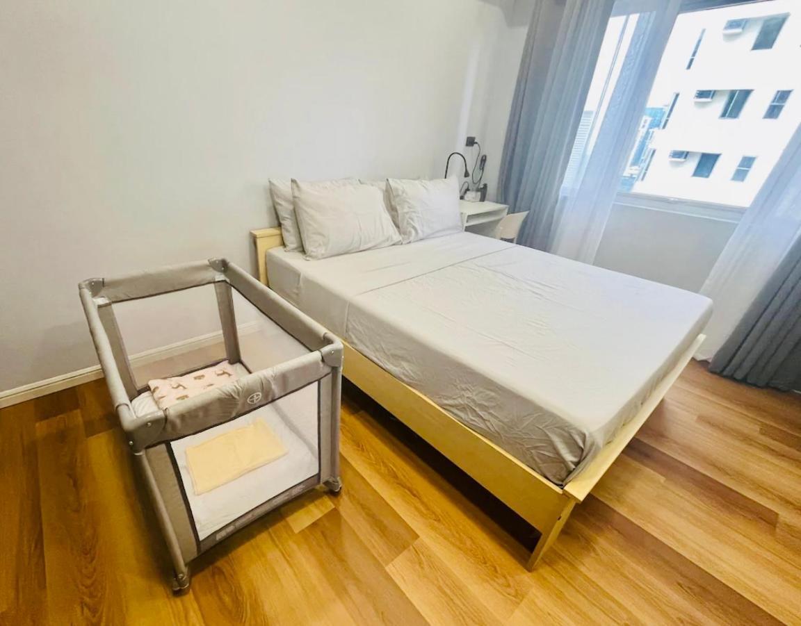 Cozy And Spacious At Soma Bgc Near Sm Aura And Bonifacio High Street