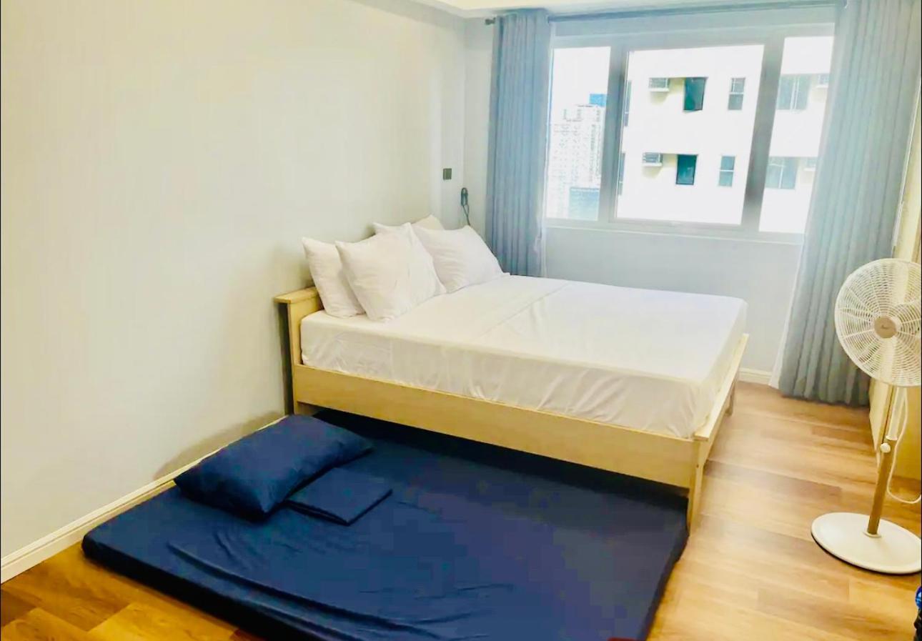 Cozy And Spacious At Soma Bgc Near Sm Aura And Bonifacio High Street Apartamento