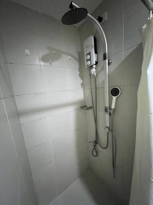 Cozy Makati Getaway With Balcony Manila