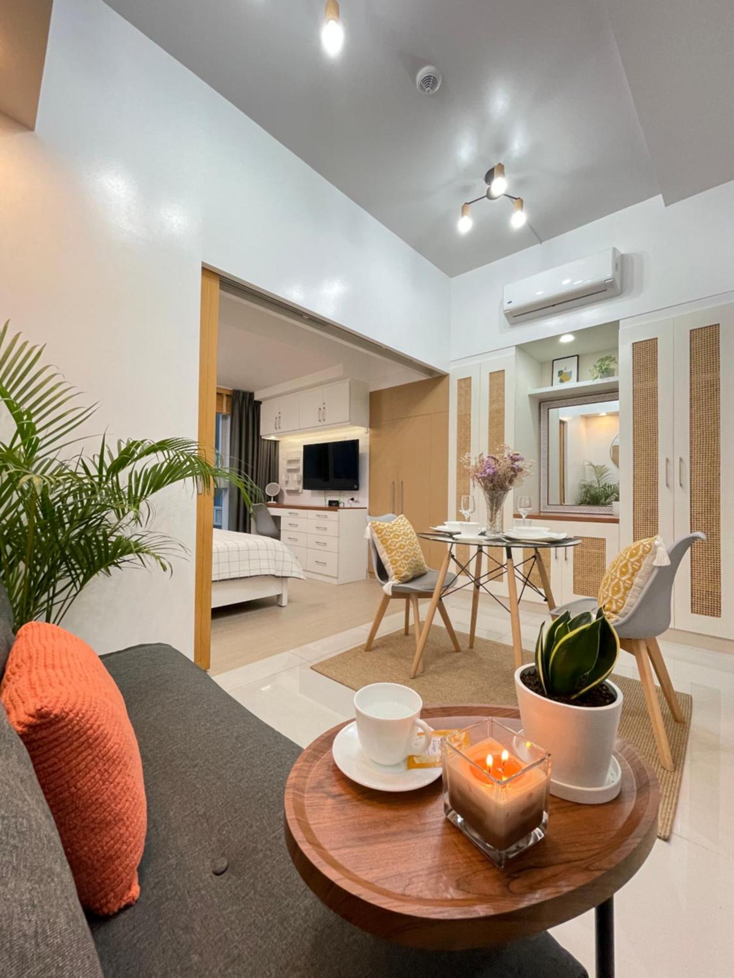 Cozy Place With Lots Of Storage *