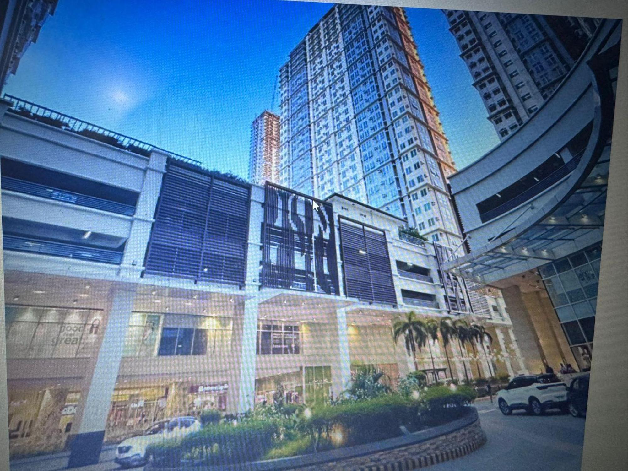 Apartment Marty's Turf At San Lorenzo Manila