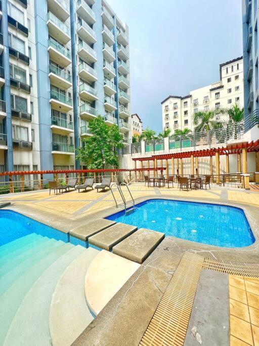 Nara Homes At Palm Tree In Front Of Naia Terminal 3 Apartment Manila