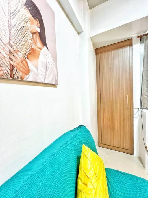 Nara Homes At Palm Tree In Front Of Naia Terminal 3 Apartment *