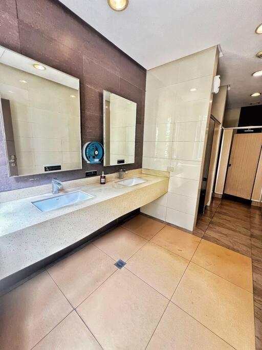 Apartment Nara Homes At Palm Tree In Front Of Naia Terminal 3 *