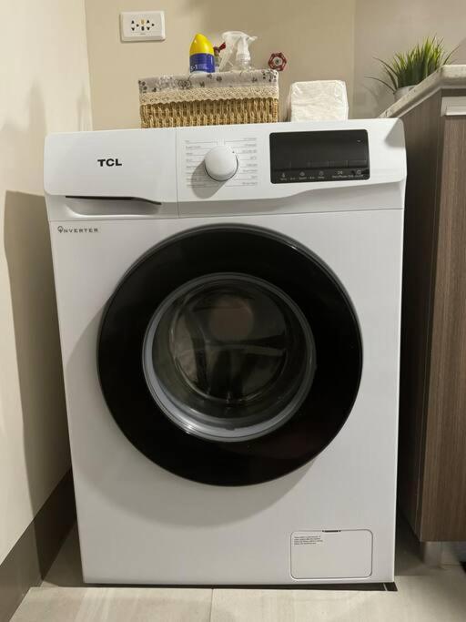 Apartment 10g Cozy At Park Mckinley West Near Venice Mall