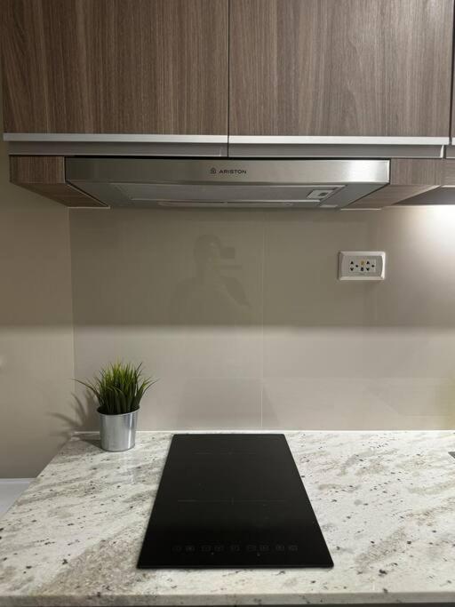10g Cozy At Park Mckinley West Near Venice Mall