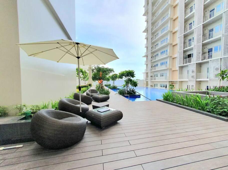 10g Cozy At Park Mckinley West Near Venice Mall Apartment *
