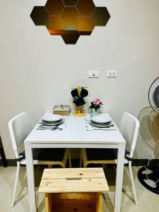 Apartment 10g Cozy At Park Mckinley West Near Venice Mall *