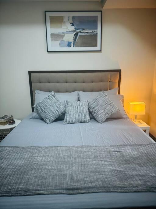 Apartment 10g Cozy At Park Mckinley West Near Venice Mall