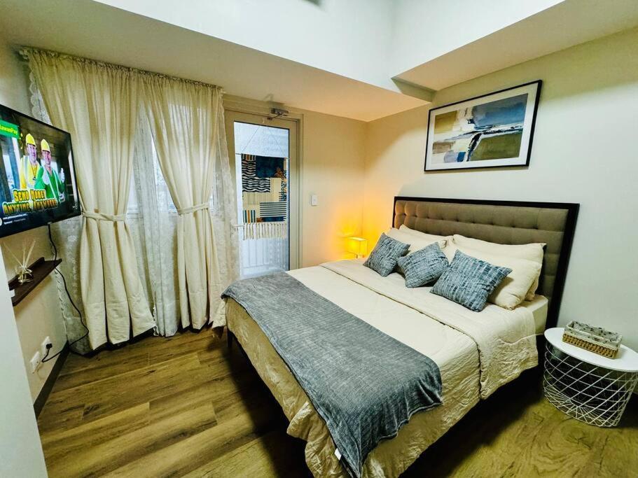 Apartment 10g Cozy At Park Mckinley West Near Venice Mall