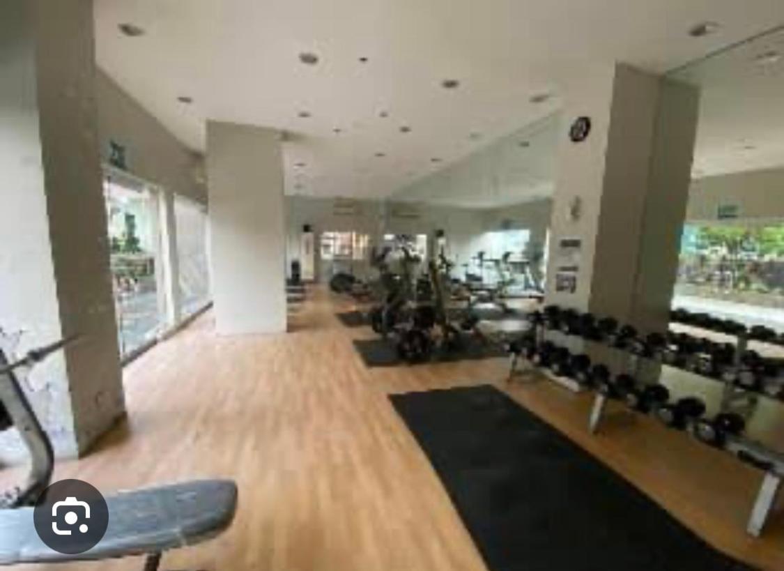 Cozy Near Greenbelt Makati Apartment