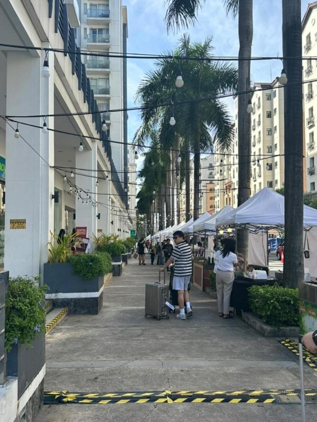 Layover Staycation Walking Distance To Naia T3 Apartment *