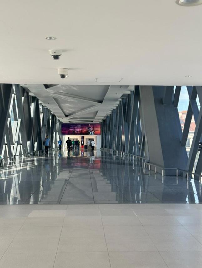 Layover Staycation Walking Distance To Naia T3 Apartment *