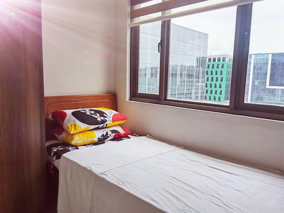 2 Bedroom Near Moa S Residences Apartment Manila