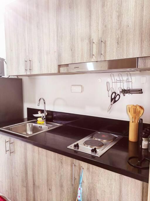 2 Bedroom Near Moa S Residences Apartment *
