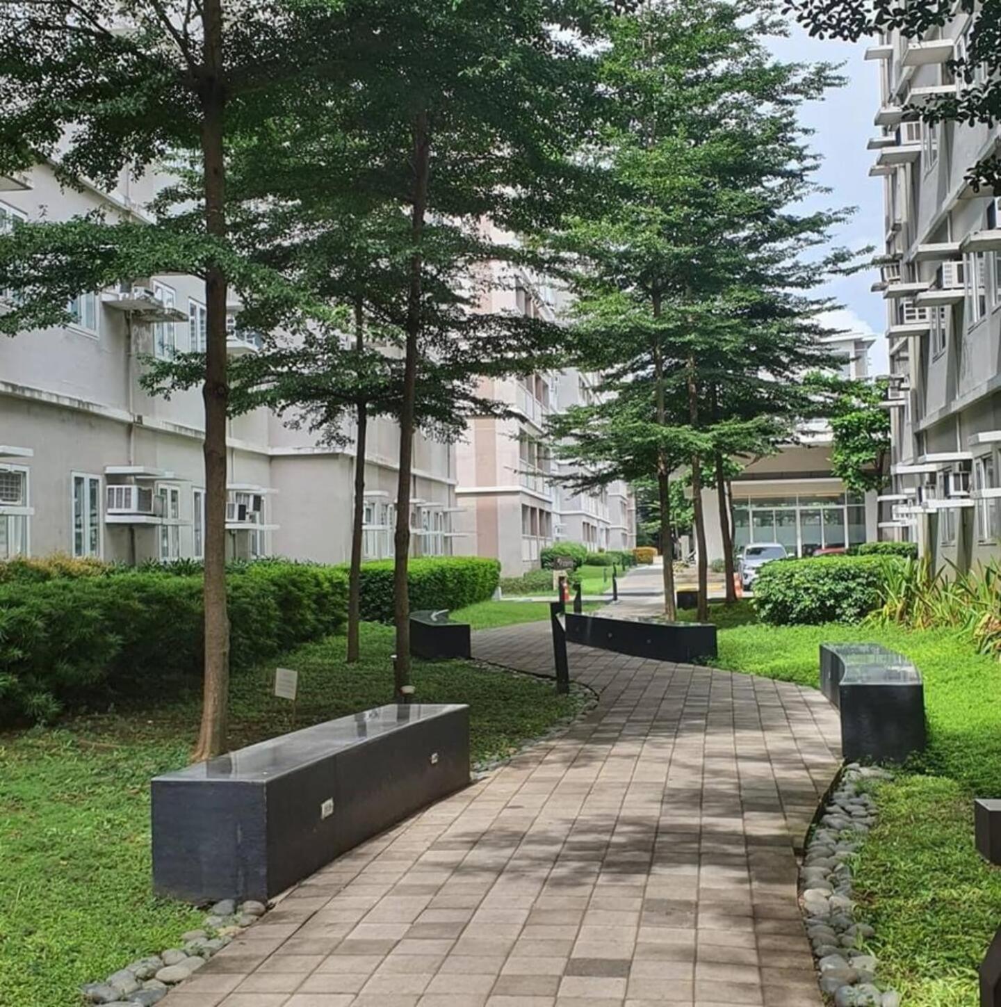 Mille Fleur's Staycation At Trees Residences *