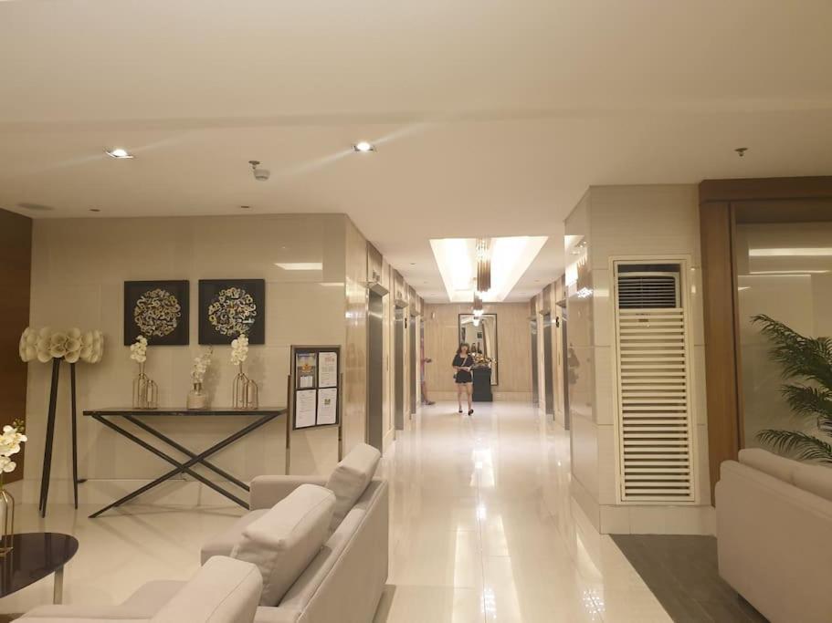 Skyview Condotel Free Wifi&netflix Near Moa&naia