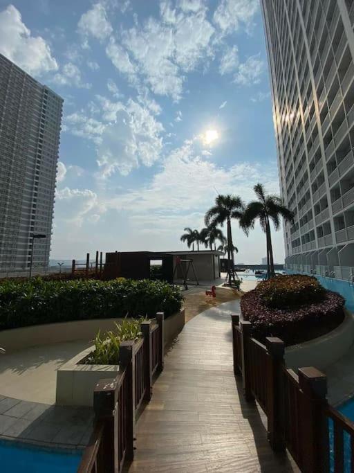 Apartment Skyview Condotel Free Wifi&netflix Near Moa&naia *