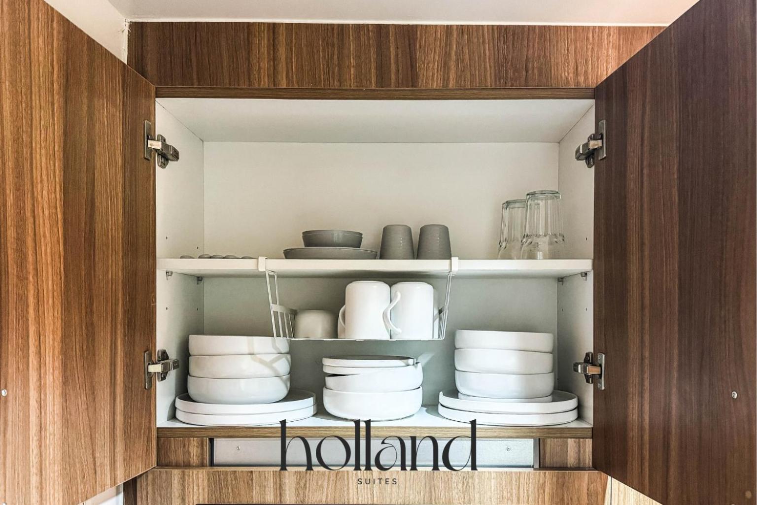 Mall Of Shore 3 Residences Holland Apartment