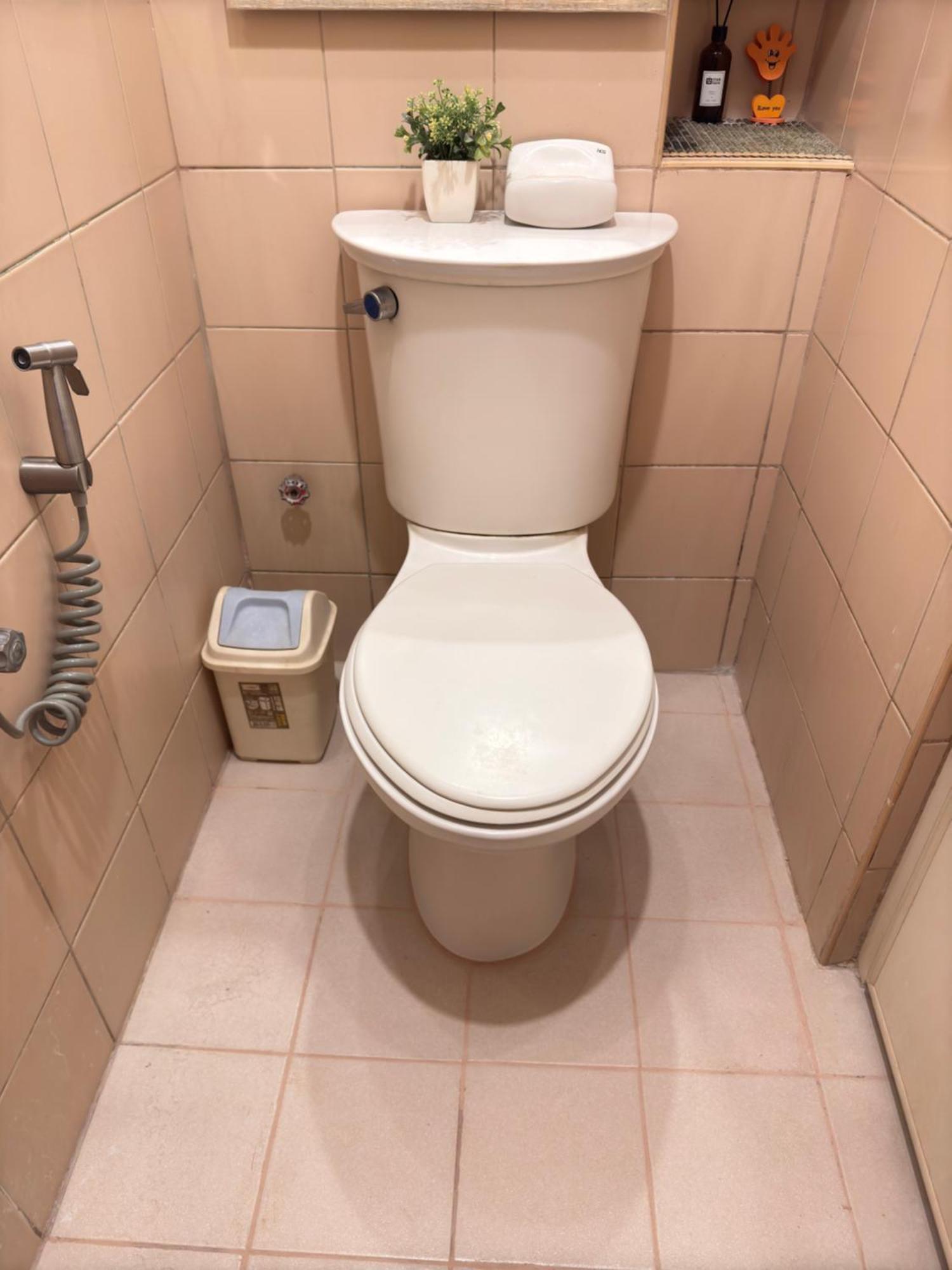 Bachelor's Crib 2 - Alabang - Quality Cheap Wifi Apartment
