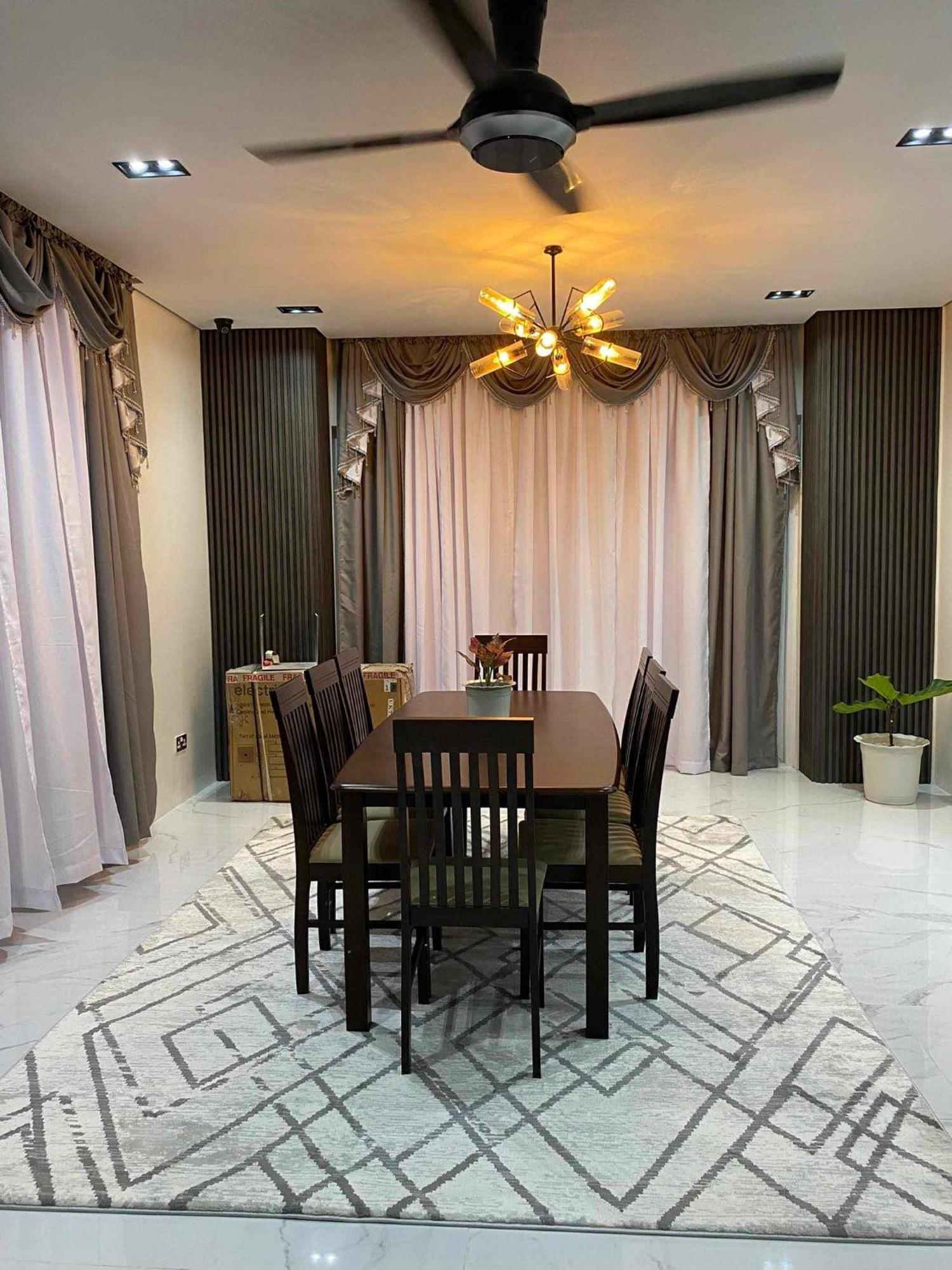 Homestay Entire Greenview Executive Village 3 Bedroom *