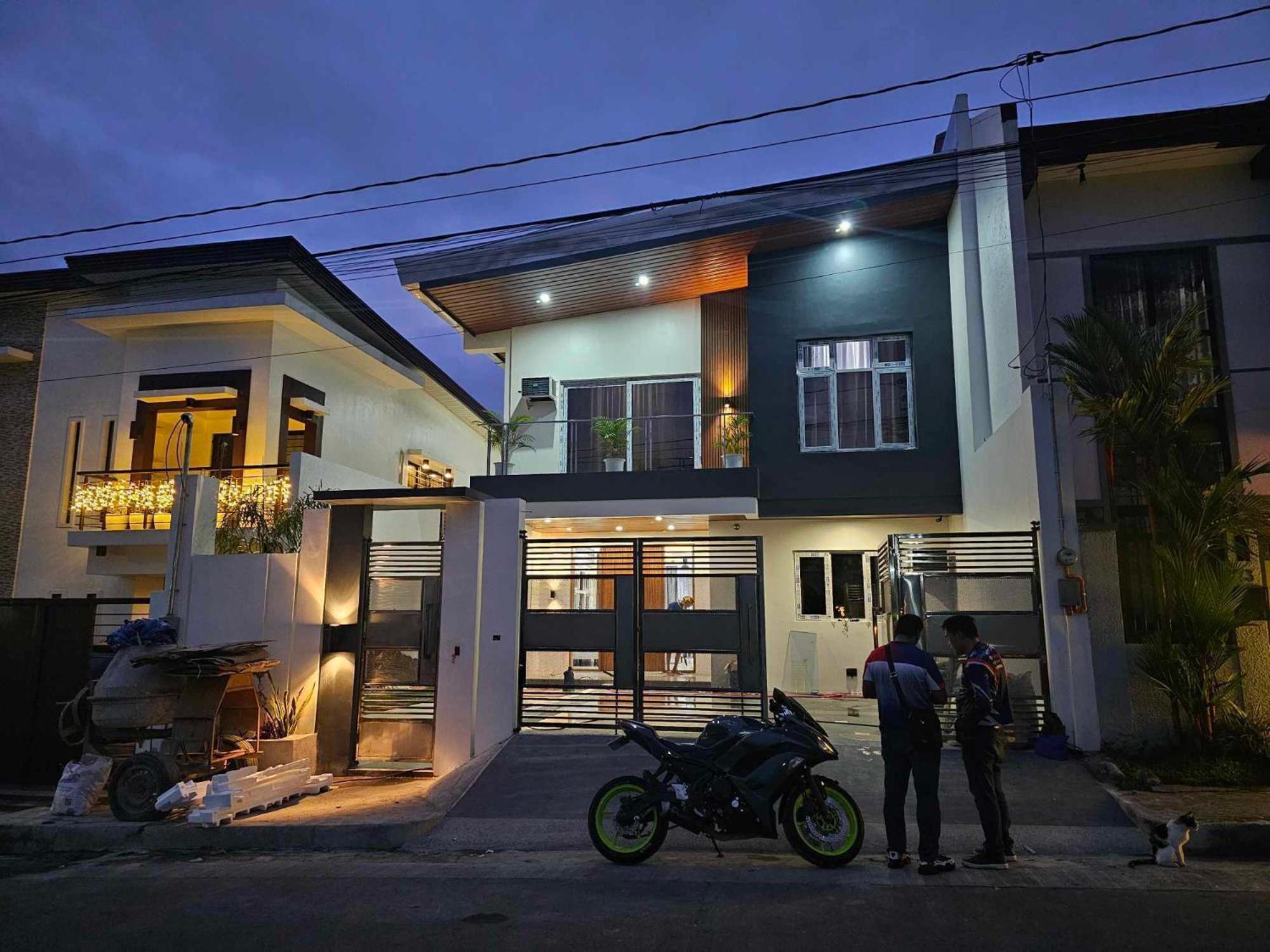 Entire Greenview Executive Village 3 Bedroom