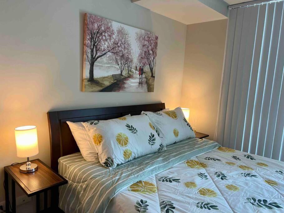 At The Heart Of Bgc Located At Uptown Parksuites Apartment Manila