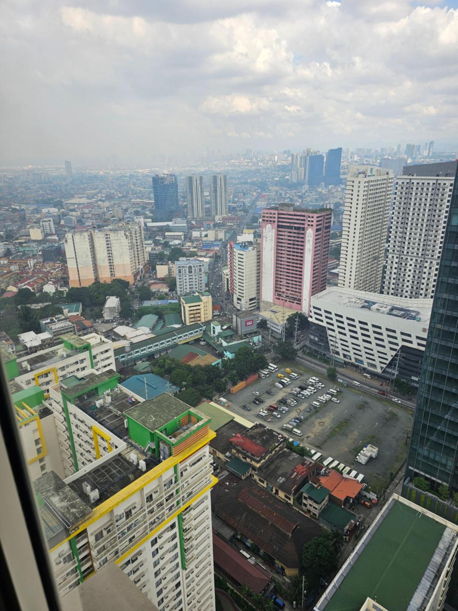 40th Floor Penthouse With Great View *