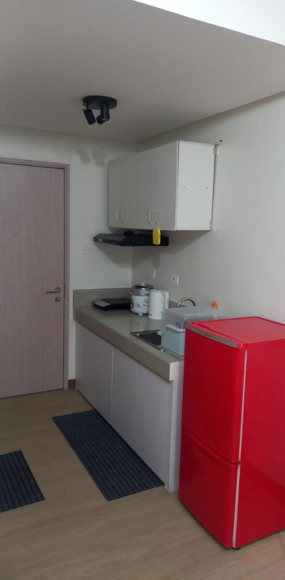 1bedroom Fully Furnished With Netflix & Free Wifi In Trees Residences *