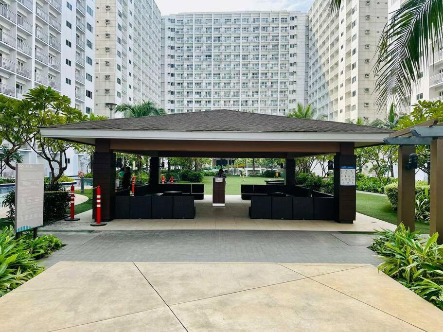 Lavish Loft At Shore 1 * Manila