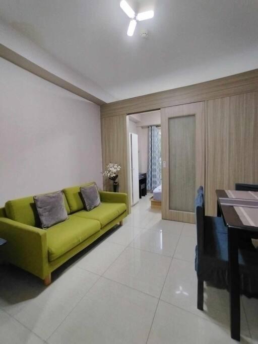 1 Bedroom Pool View With Balcony At Shore Residences Apartment