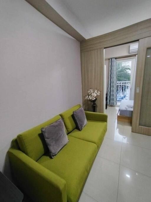 1 Bedroom Pool View With Balcony At Shore Residences Apartment