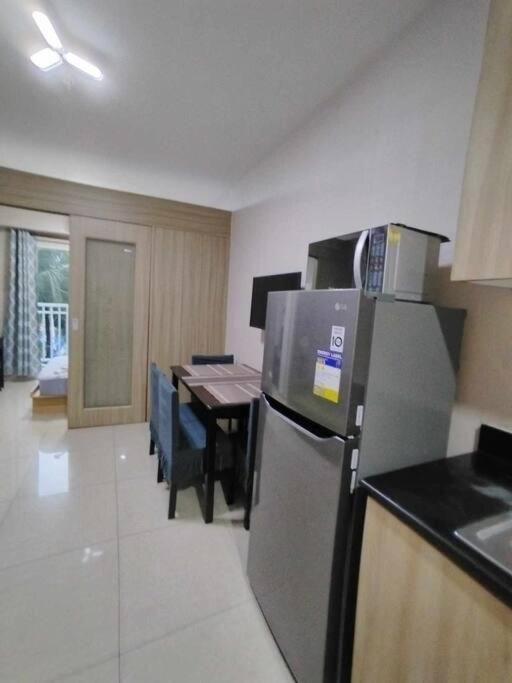 1 Bedroom Pool View With Balcony At Shore Residences Apartment Manila