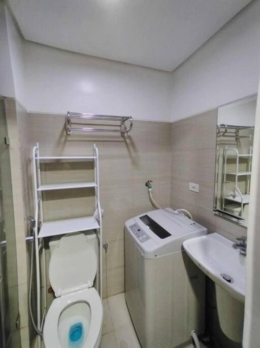 Apartment 1 Bedroom Pool View With Balcony At Shore Residences *