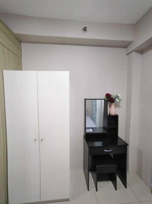 1 Bedroom Pool View With Balcony At Shore Residences Manila