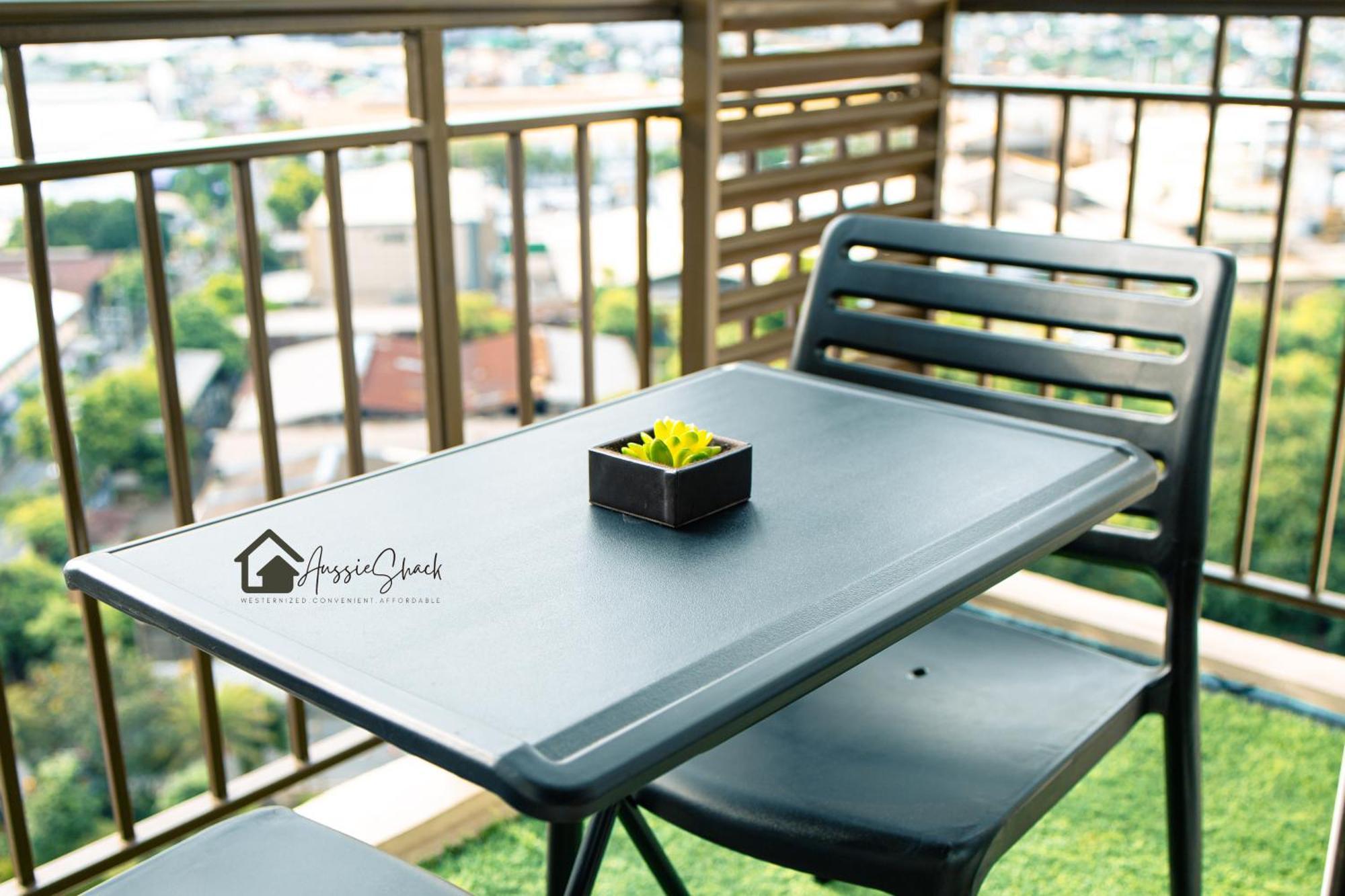 Aussie Shack - 2br Modern With Skyline View Apartment