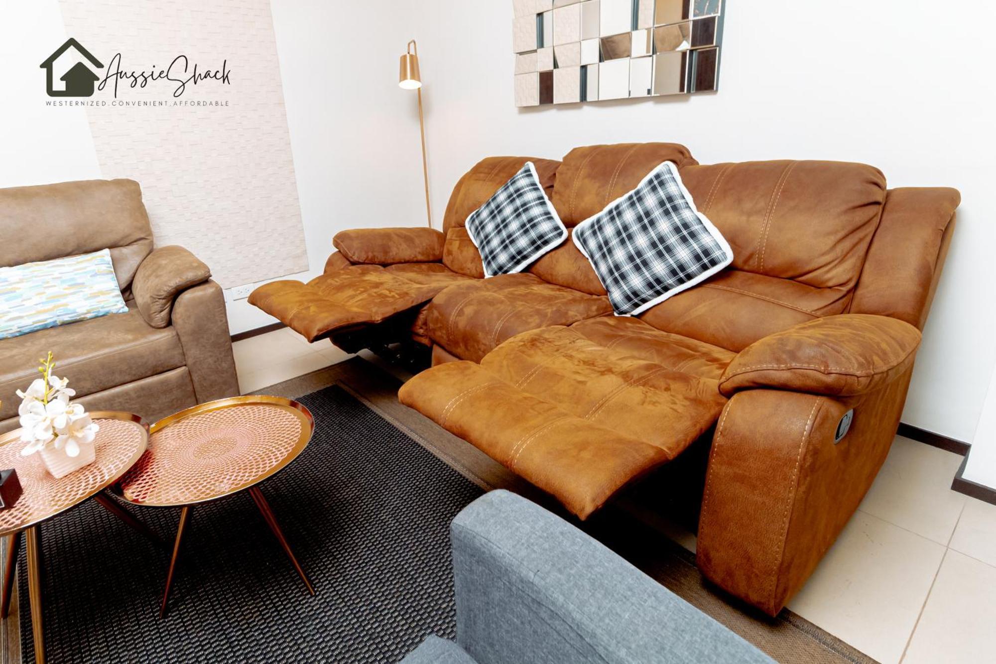Aussie Shack - 2br Modern With Skyline View Apartment