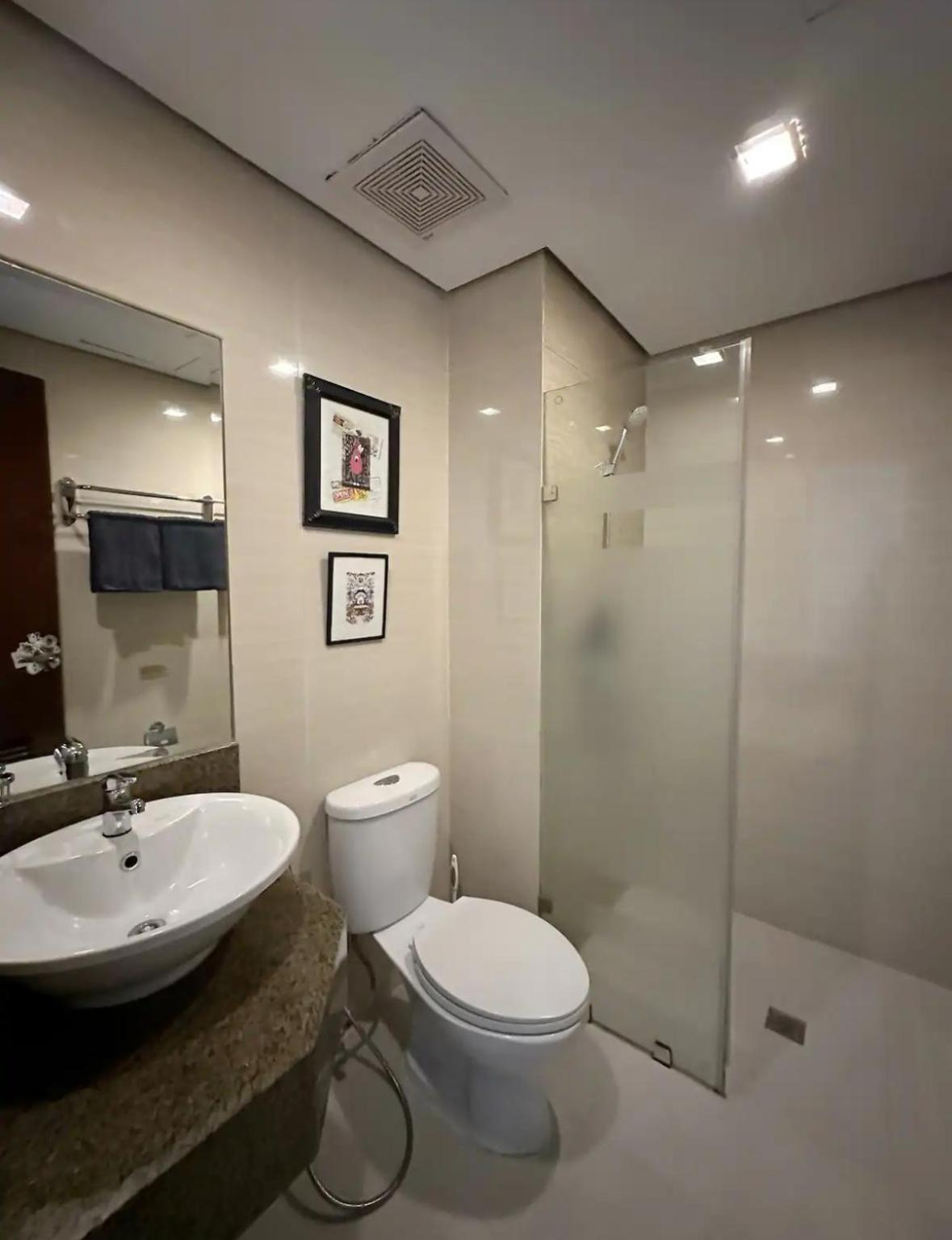 Unique Fast Wifi Free Pool & Gym In Eastwood Apartment Manila