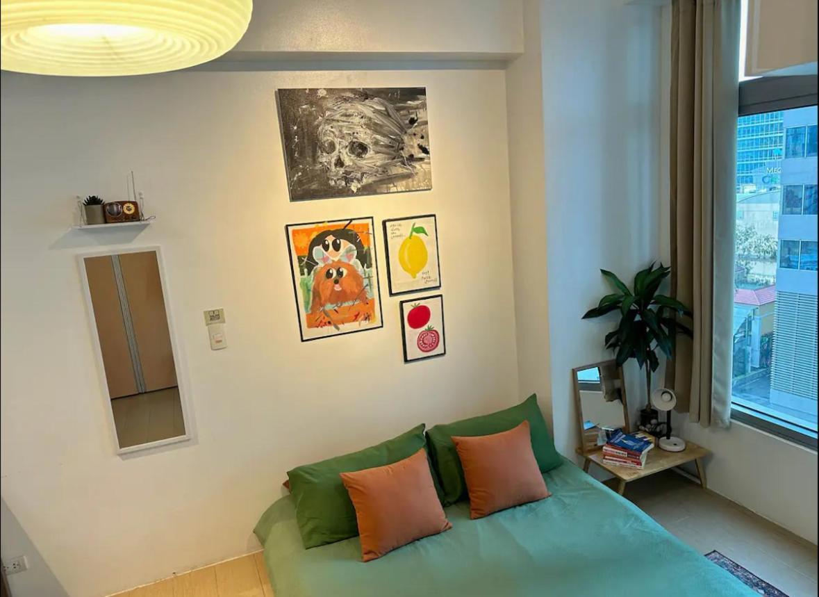 Unique Fast Wifi Free Pool & Gym In Eastwood * Manila