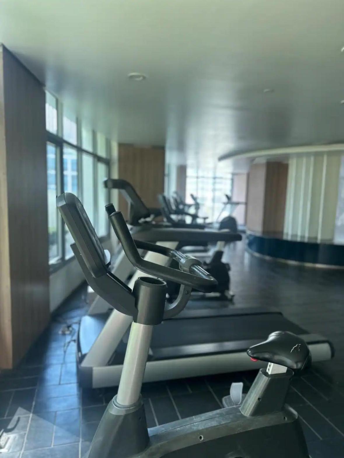Unique Fast Wifi Free Pool & Gym In Eastwood