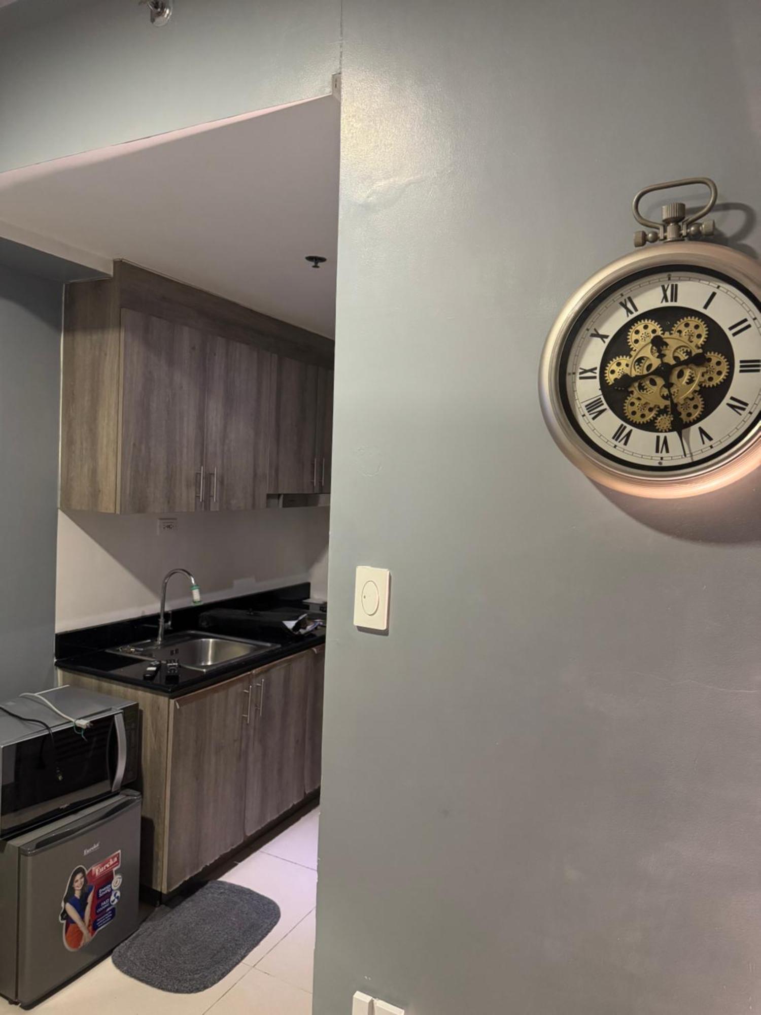 Fame Residences Mandaluyong 1 Bedroom With Two Big Tv With Balcony Manila