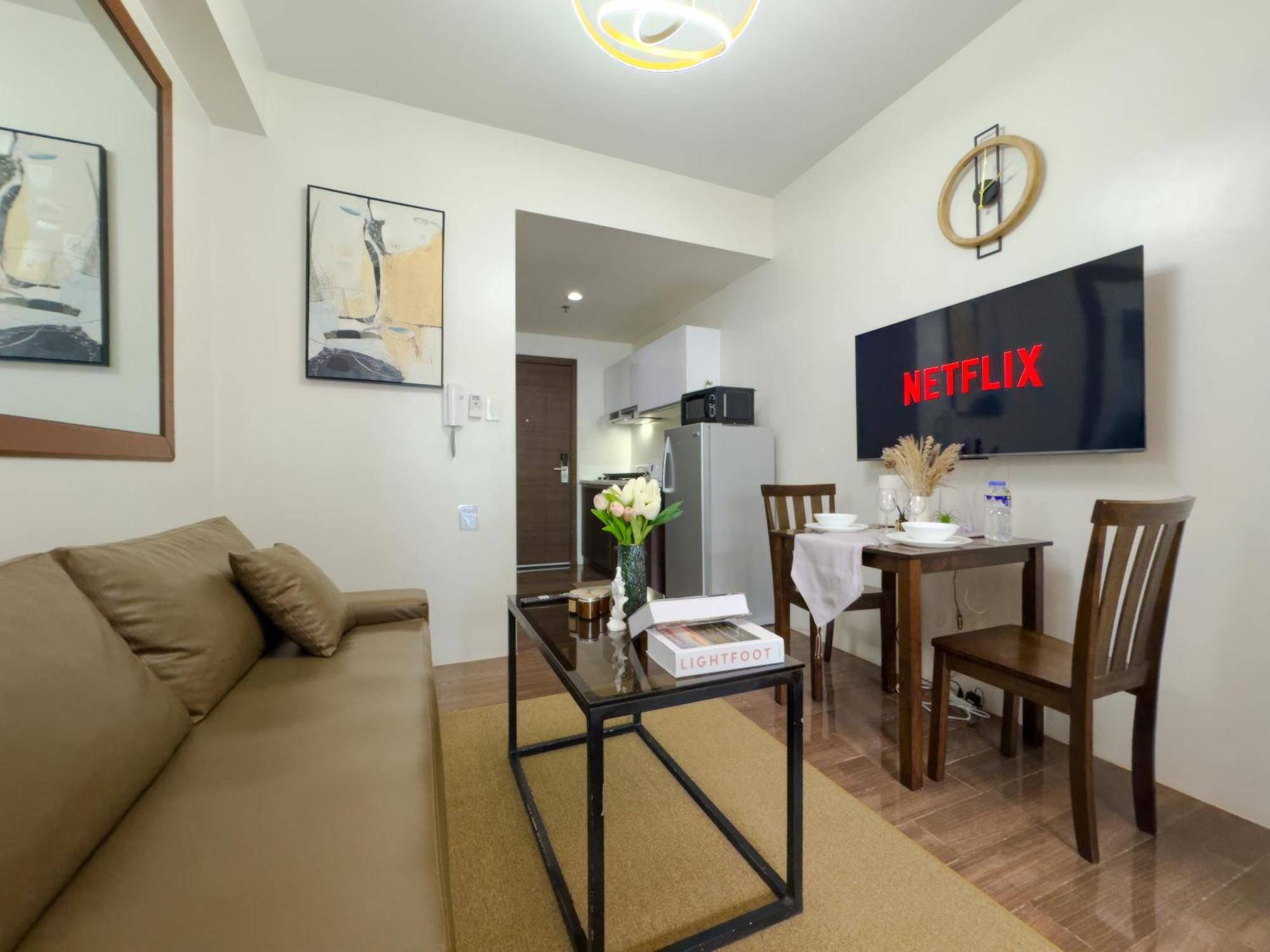 1br Makati, Air Residences M008 Apartment *