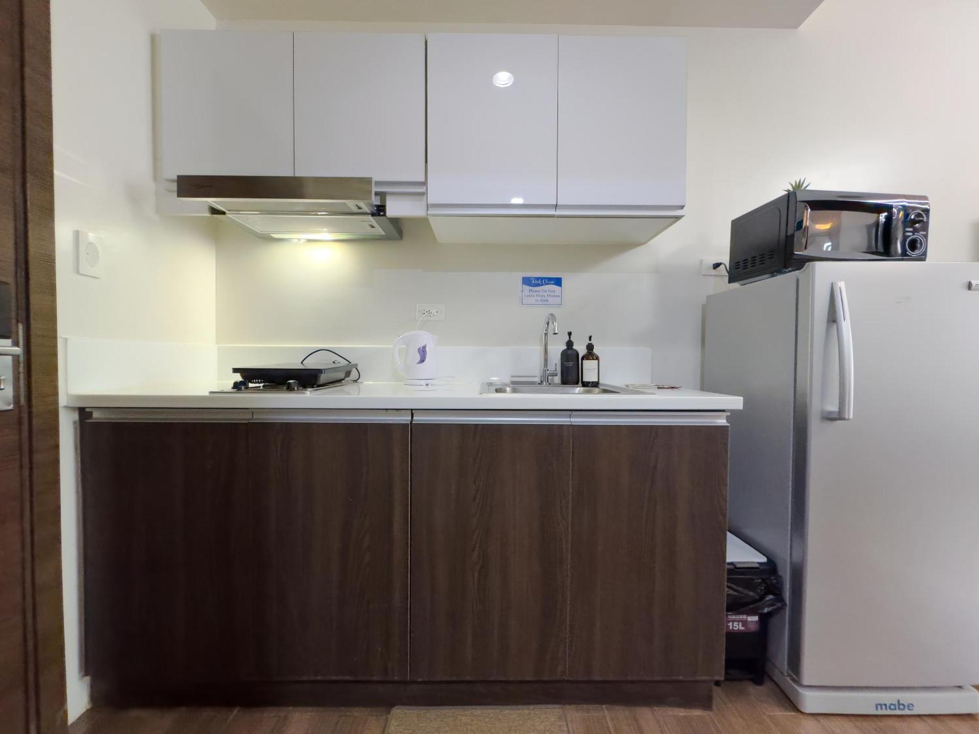 1br Makati, Air Residences M008 Apartment Manila