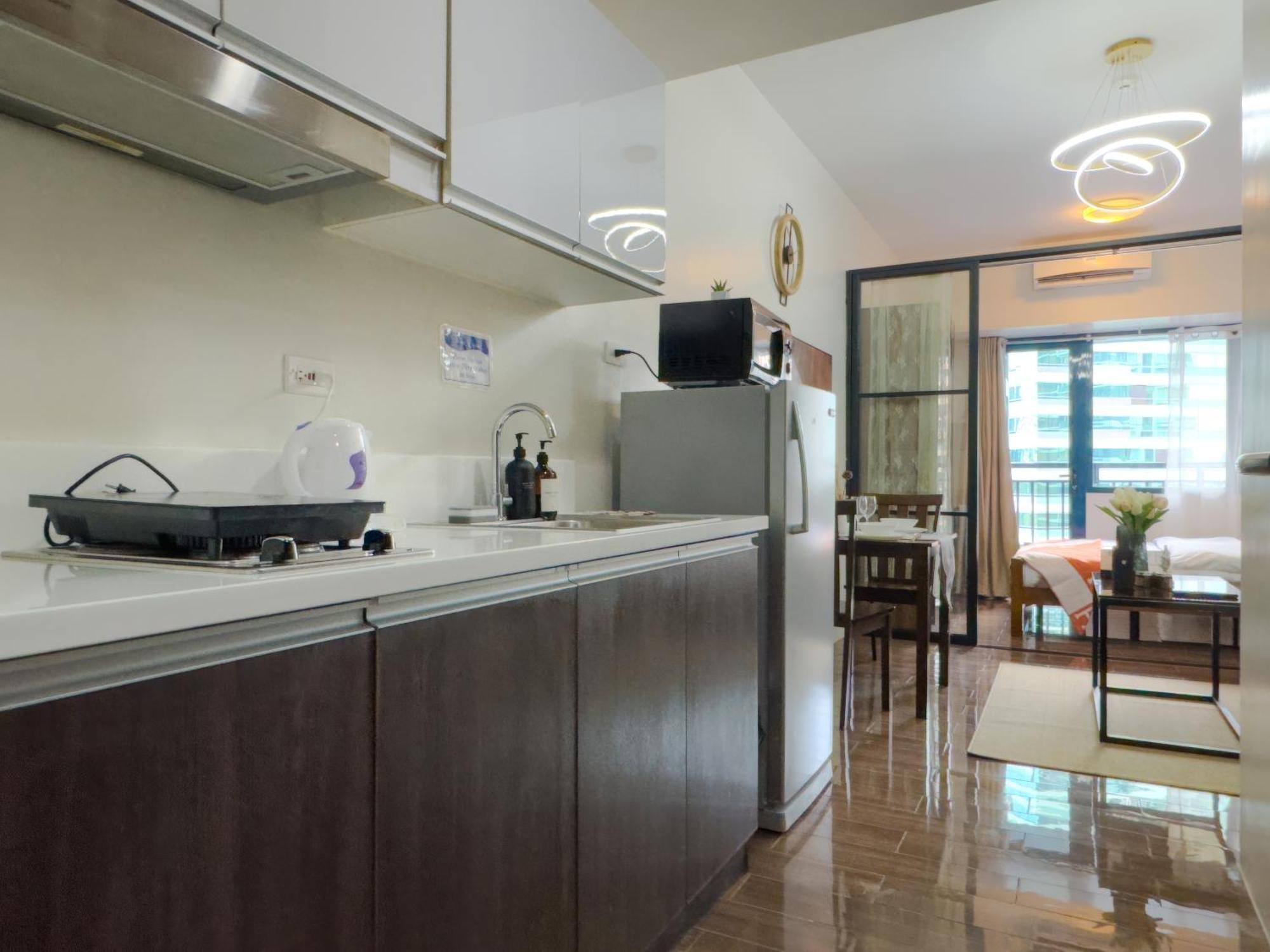 1br Makati, Air Residences M008 *