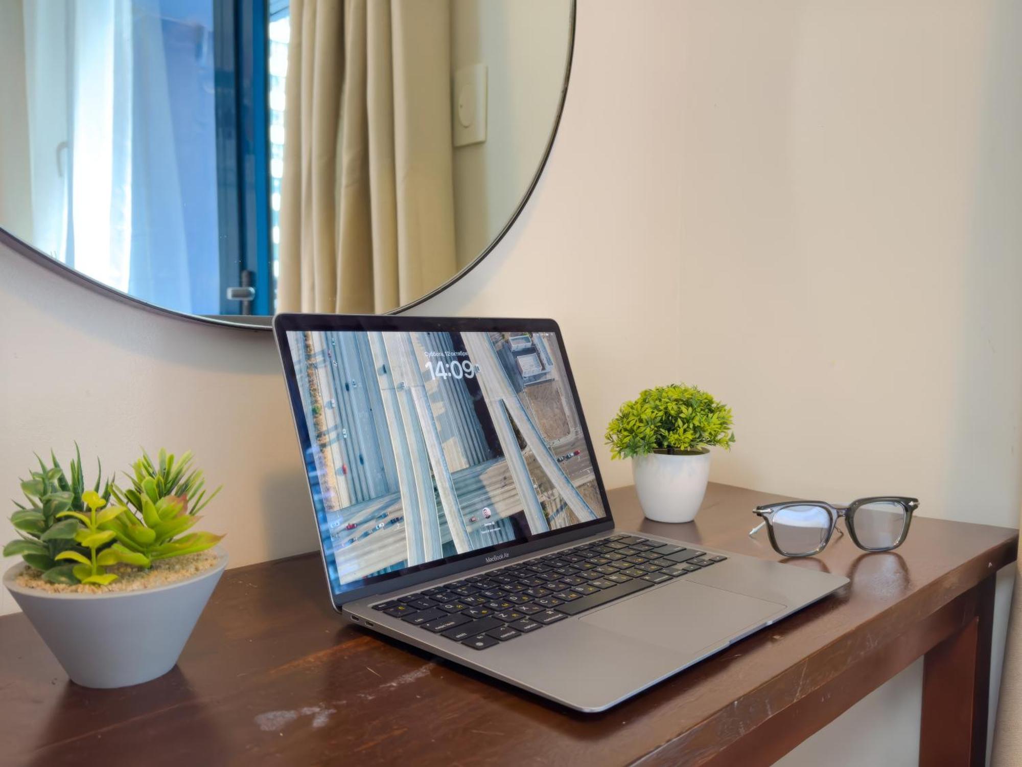 1br Makati, Air Residences M008 Manila