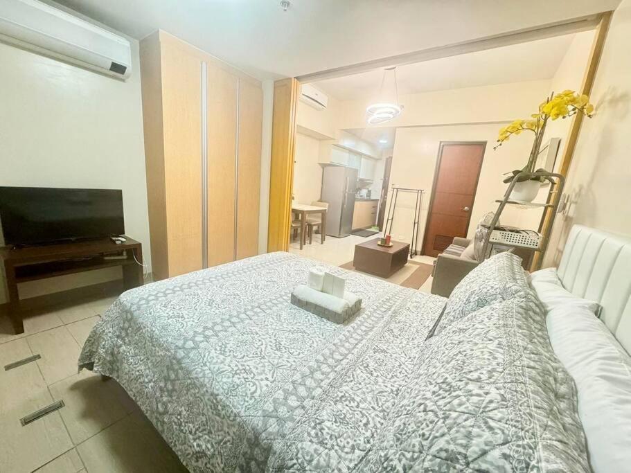 Luxurious Place In Uptown Bgc Manila